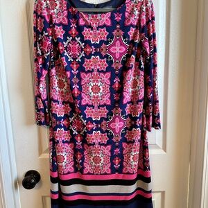 Beautiful Vince Camuto shift dress